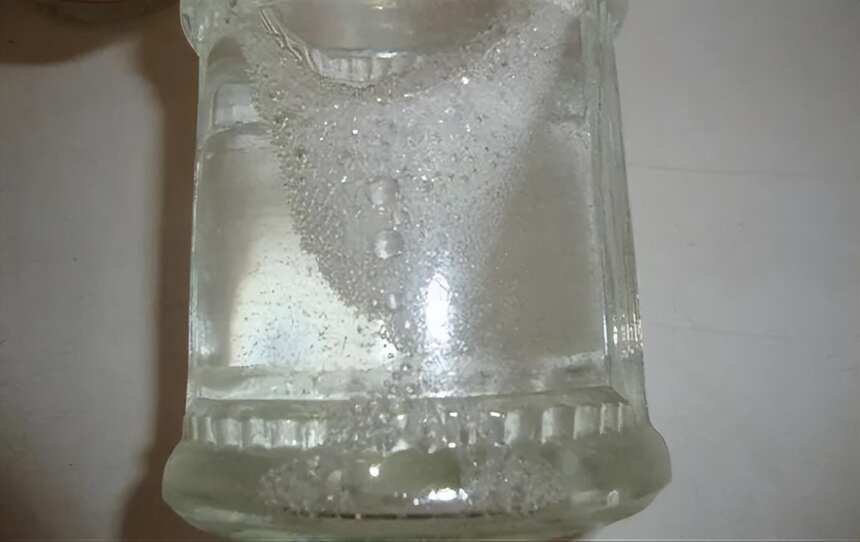 看酒花评酒质靠谱吗?酒花应该怎么看?